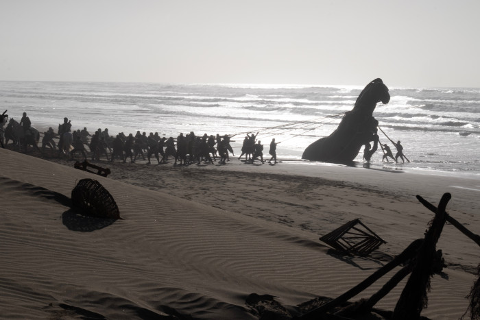 Teile eines Troja-Films hat Nolans Odyssee auch zu bieten. (Bild: Universal Pictures)